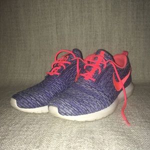 Nike Rosherun Flynit Running Shoes